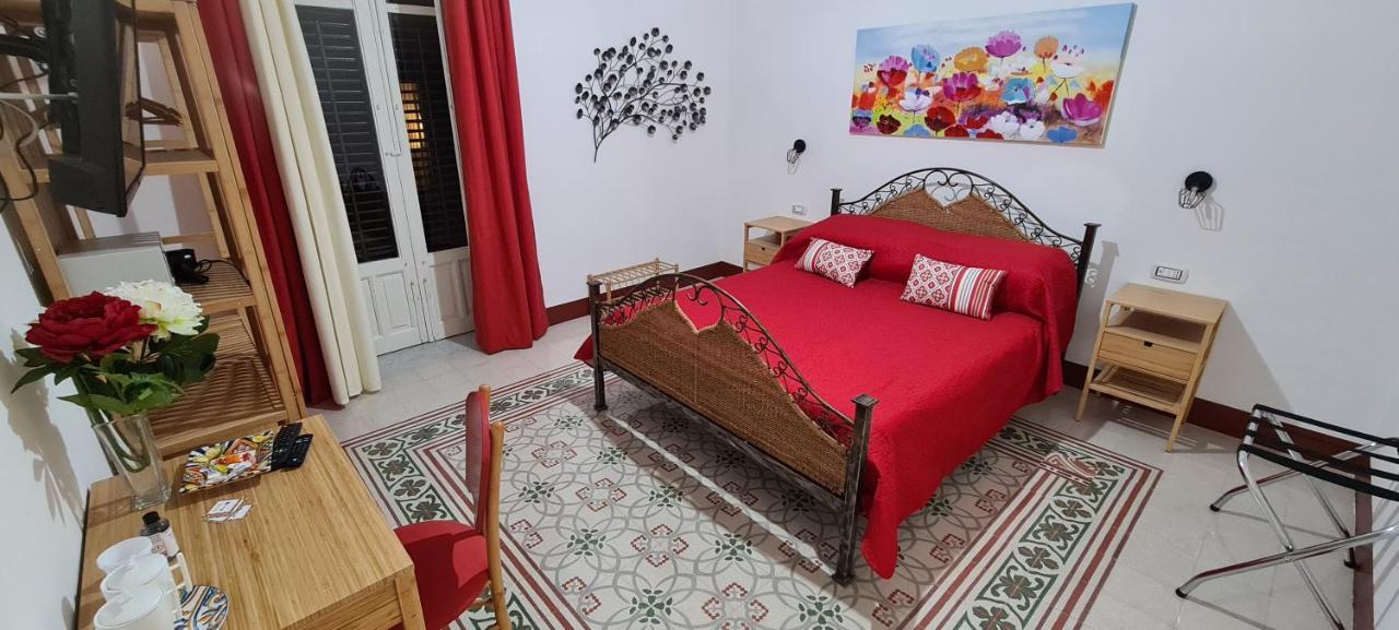 Ballaro Guest House Палермо Екстер'єр фото