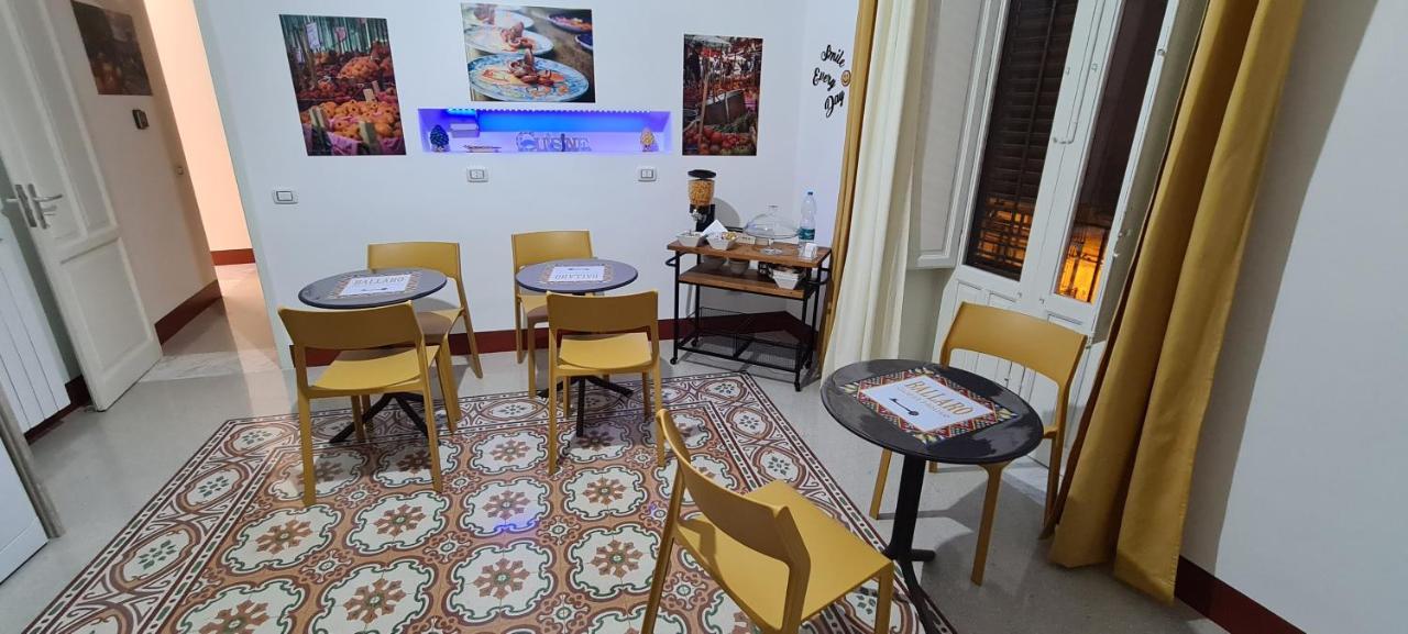 Ballaro Guest House Палермо Екстер'єр фото